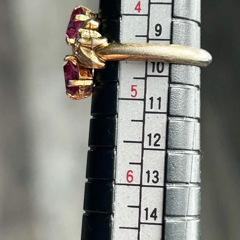 4/$50 Elegant Gold and Pink Gemstone Ring size 4 1/2 - Picture 8 of 9